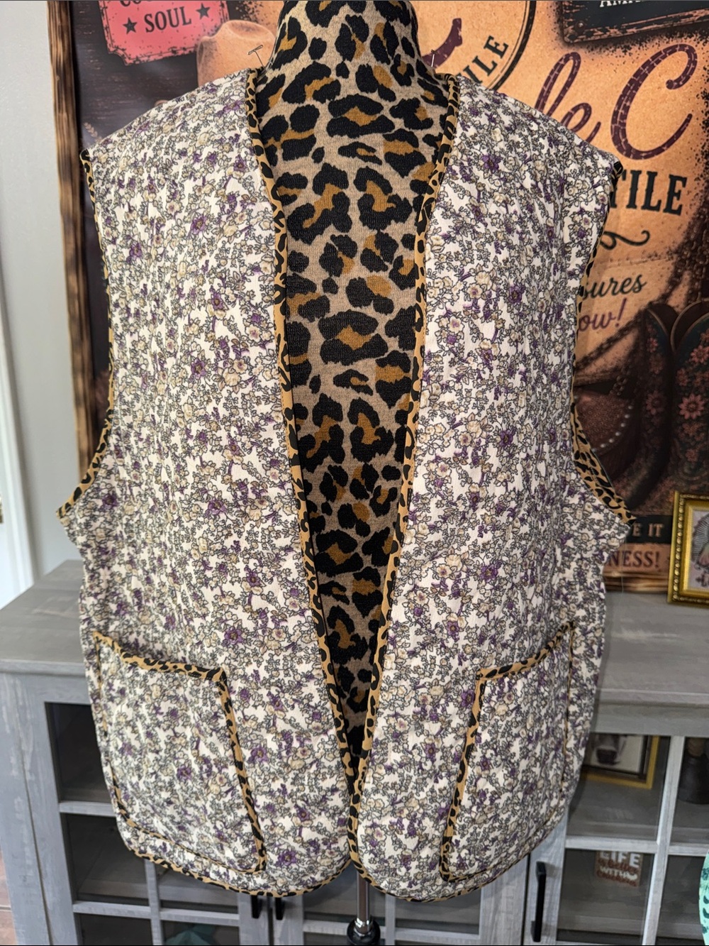 POL Women's Floral & Leopard Print Quilted Vest - Sz S/M